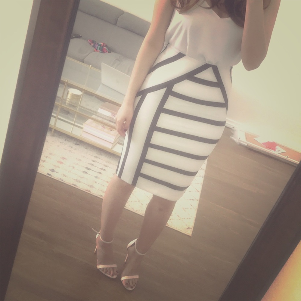 ‼️Big SALE‼️Midi black and white high quality skirt.